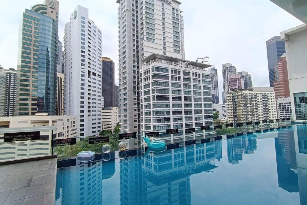 A05 Bukit Ceylon Kl Tower View Balcony Apartment Kuala Lumpur Dış mekan fotoğraf